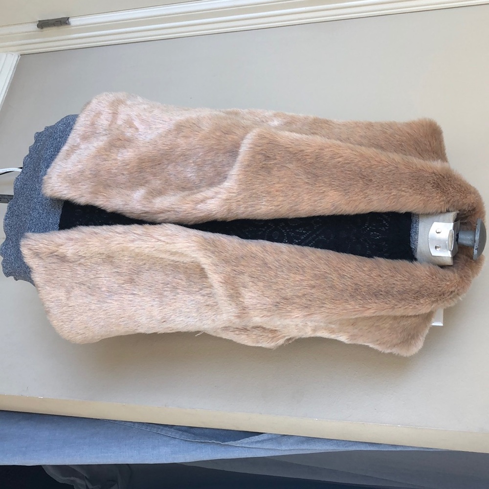 LOFT faux fur vest